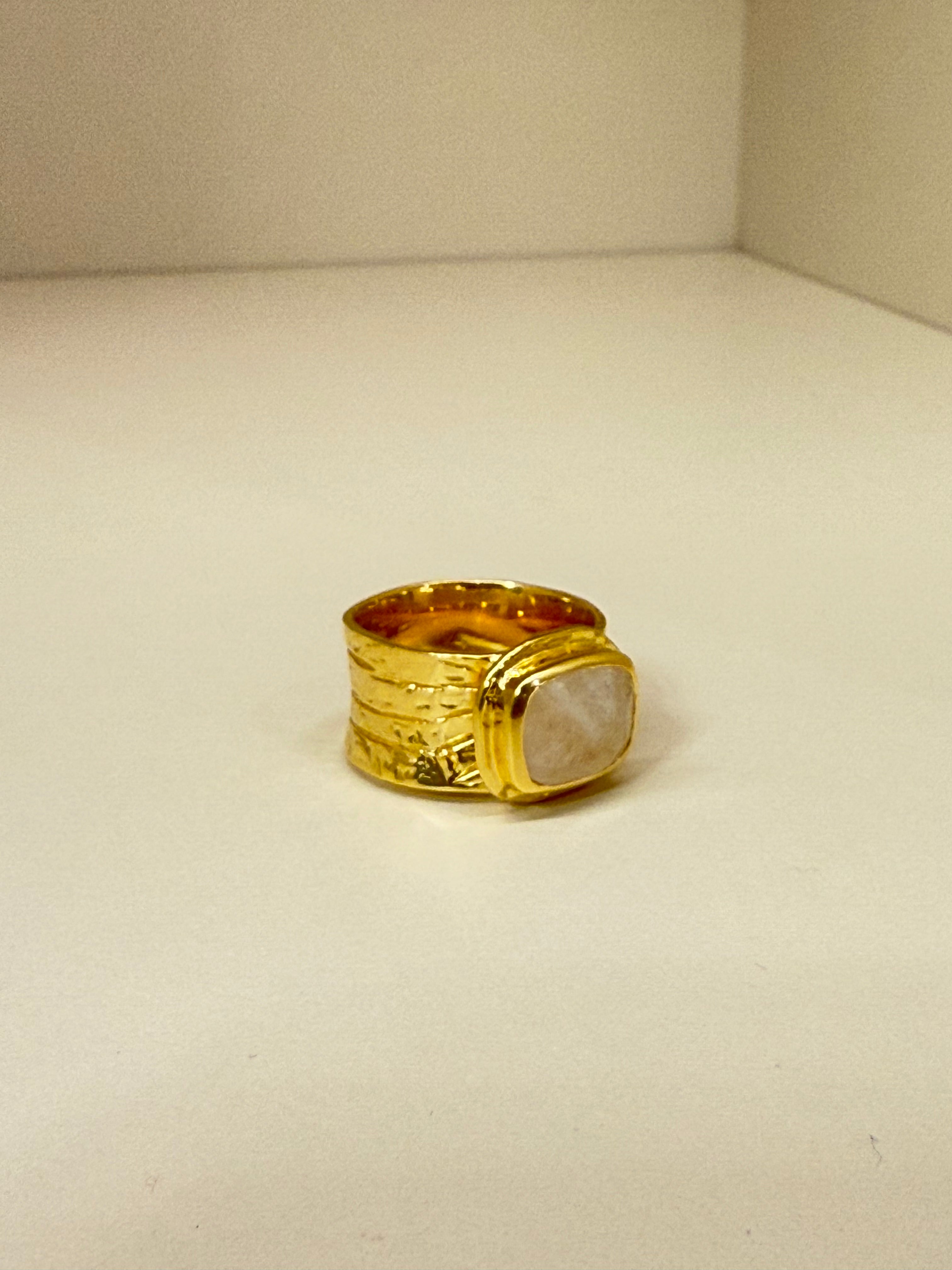 Aku Moonstone Ring