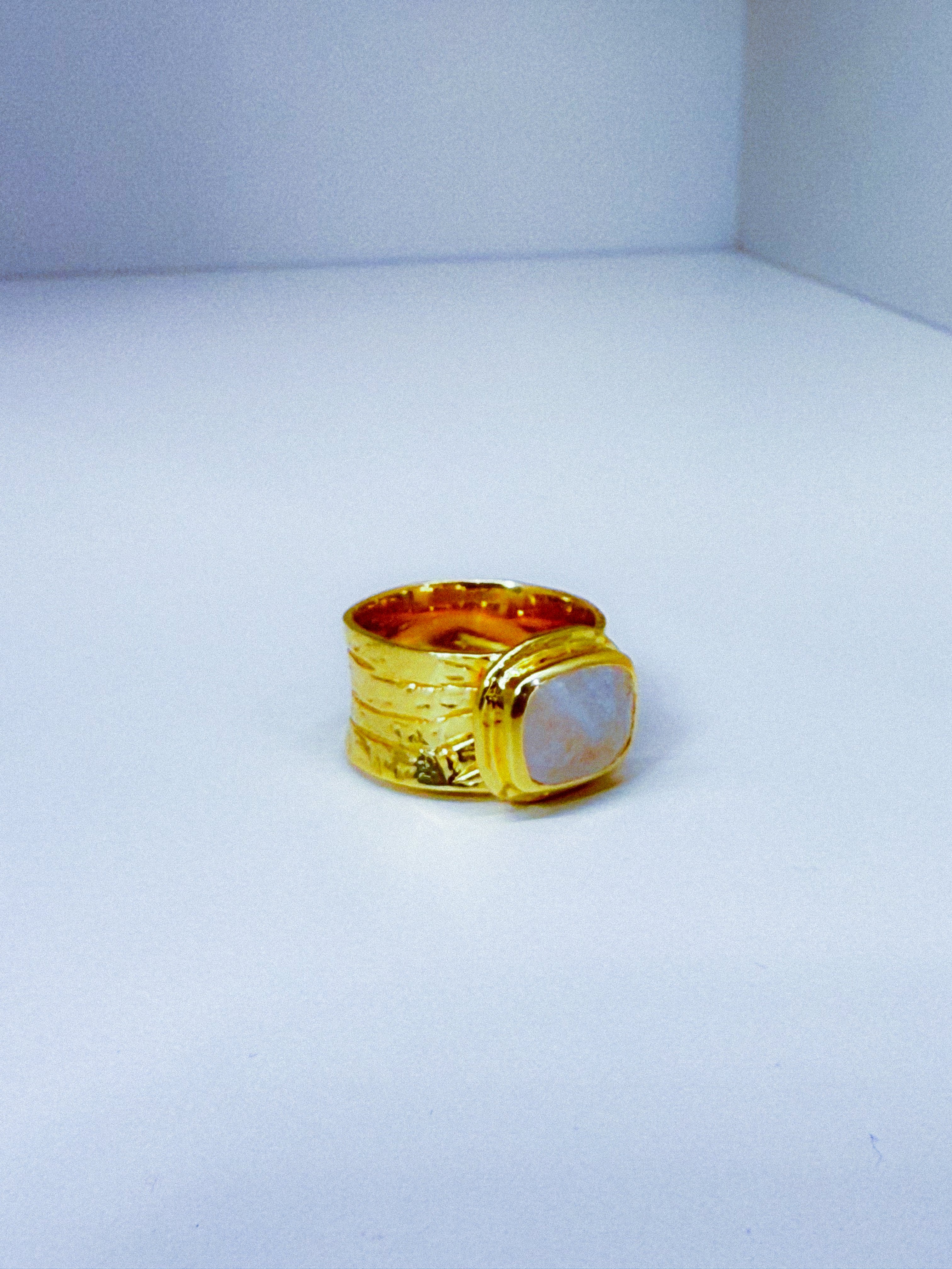 Aku Moonstone Ring